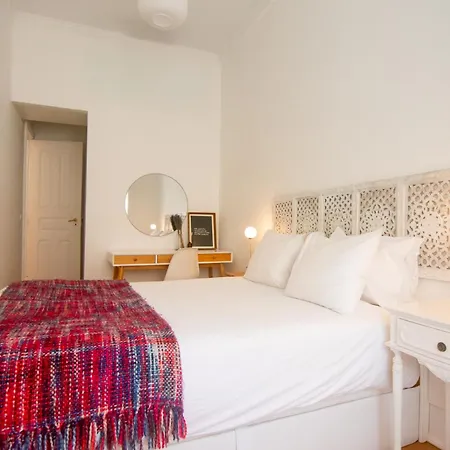 Artist's Retreat Near The Riverside With Ac Lisbon